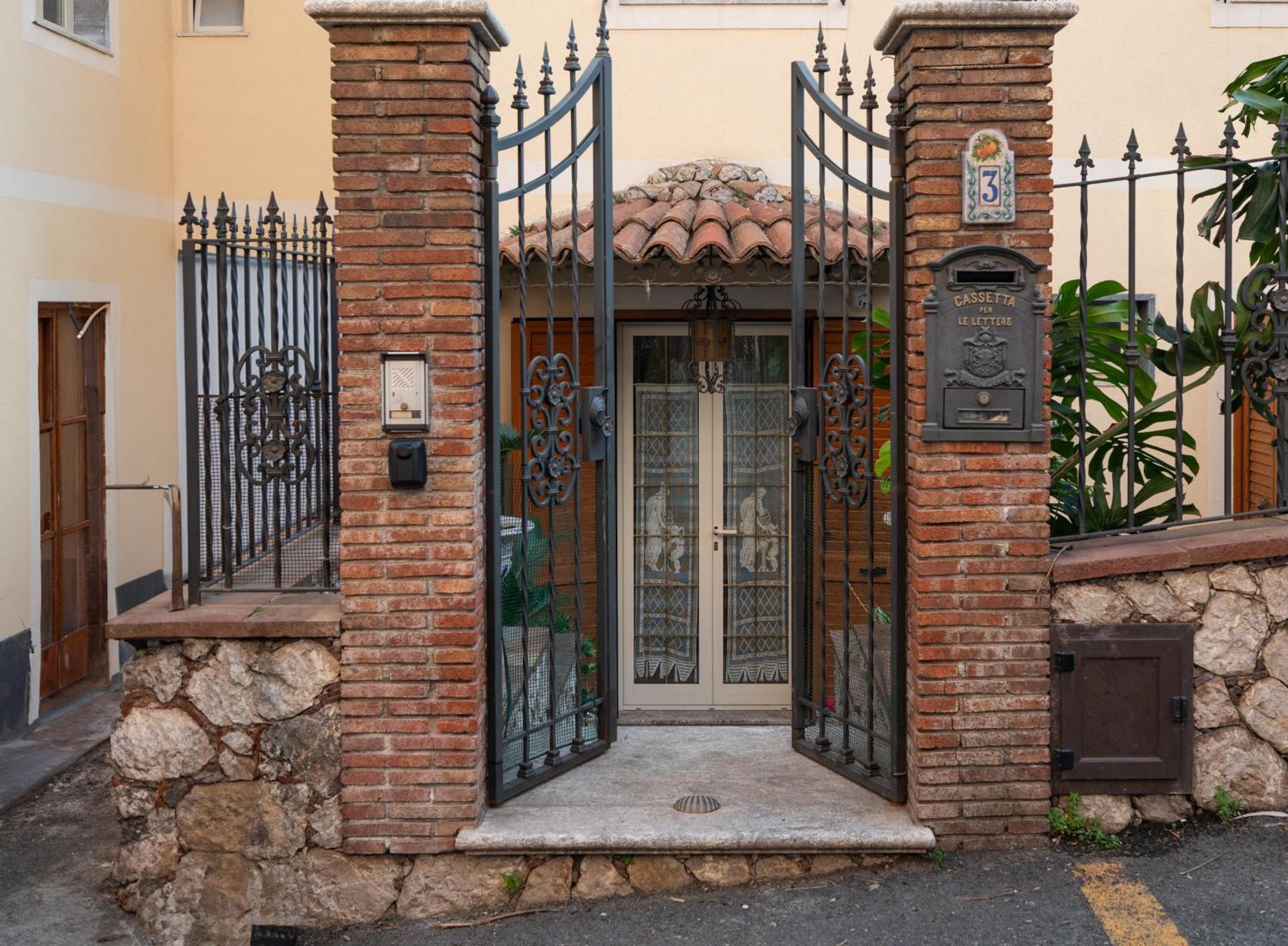 Appartamento Casa D'Arte Taormina Esterno foto